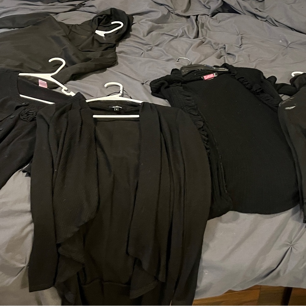 Bundle of 5 black tops size small- medium
